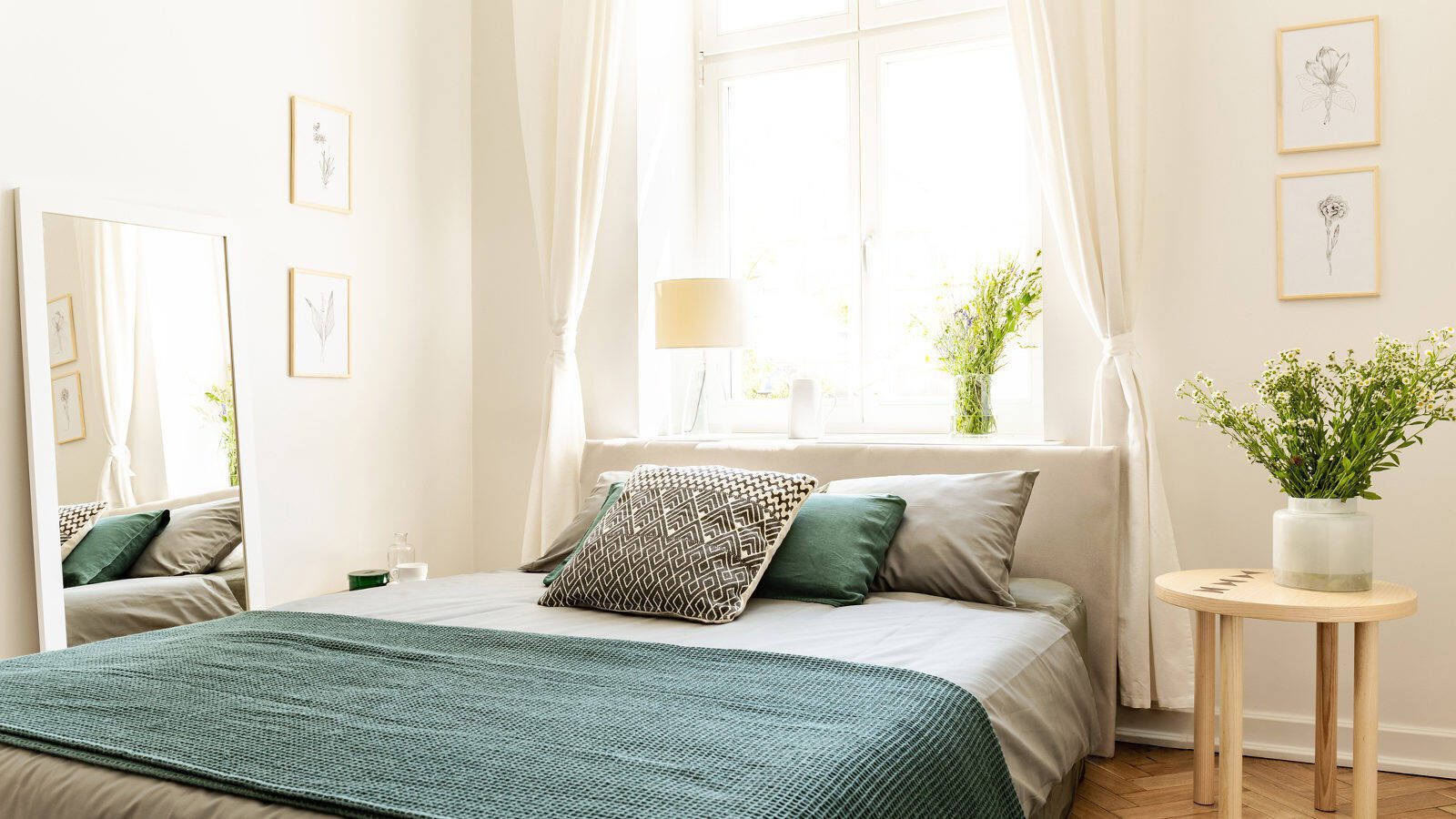 natural green bedroom