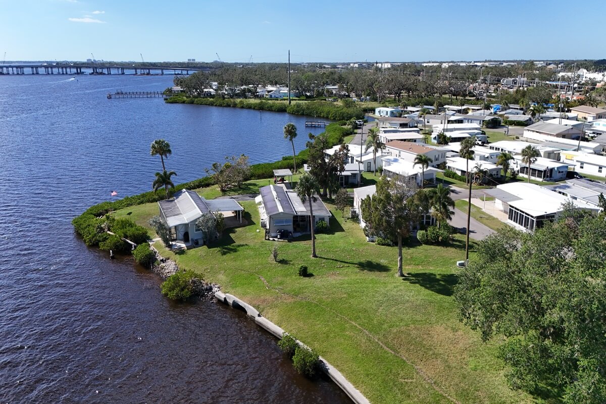 american coastal trailer park on manatee river Ellenton Florida