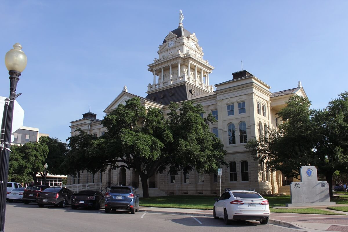 historic bell county courthouse located in downtown Belton TX