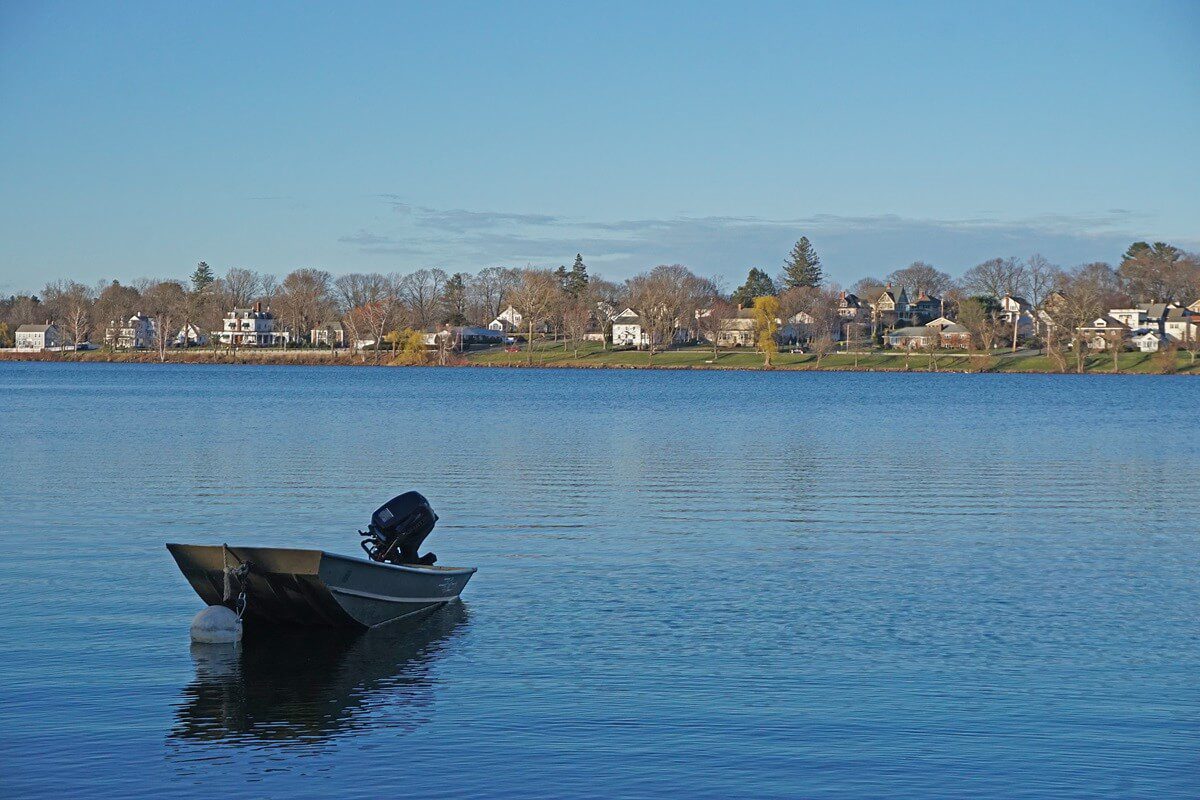 lake quannapowitt in Wakefield Massachusetts