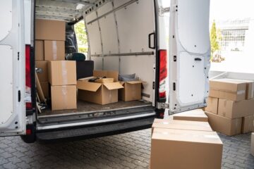 van on street from relocation service business